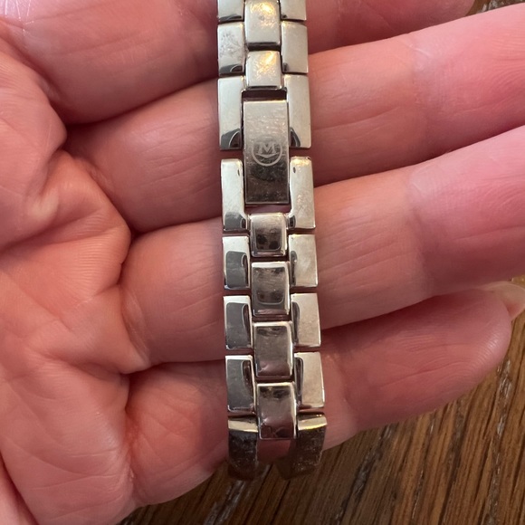 COPY - Women’s Movado Amorosa Watch - beautiful and nearly new! - Picture 8 of 9